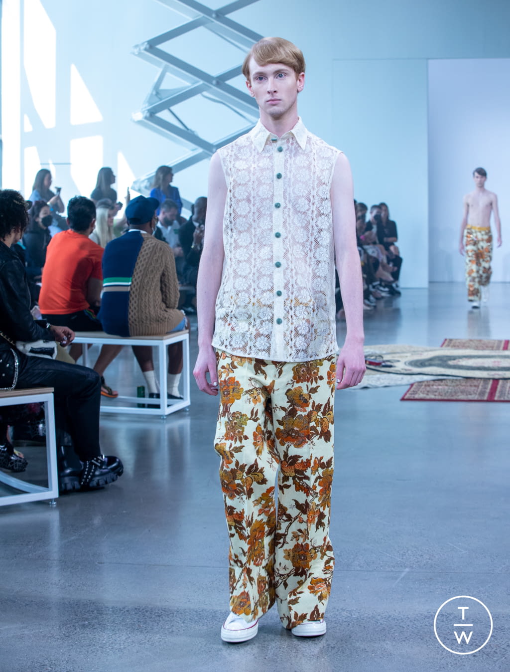 Fashion Week New York Spring/Summer 2022 look 21 from the Kenneth Nicholson collection 女装