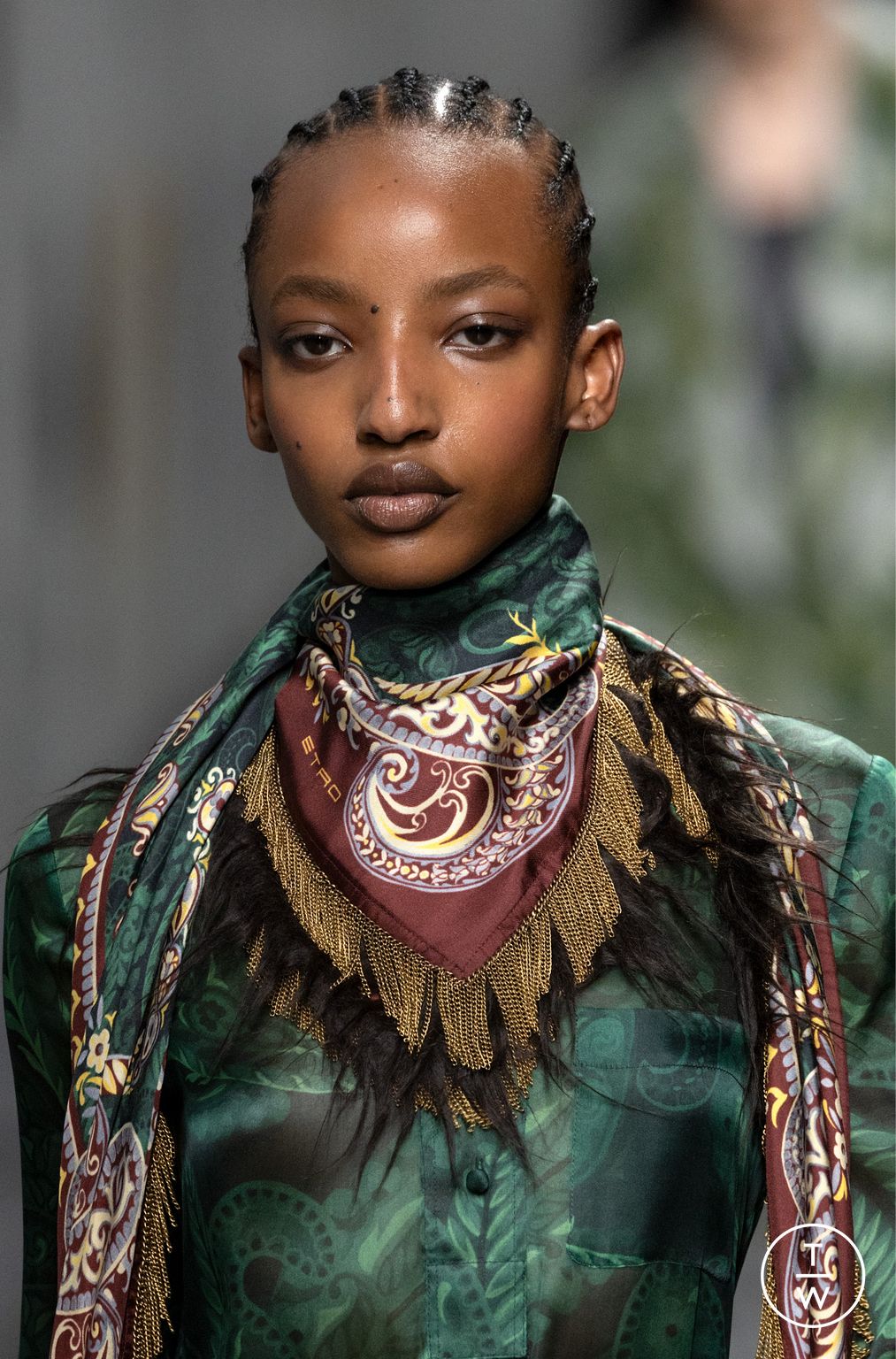 Fashion Week Milan Fall/Winter 2025 look 21 de la collection Etro womenswear accessories