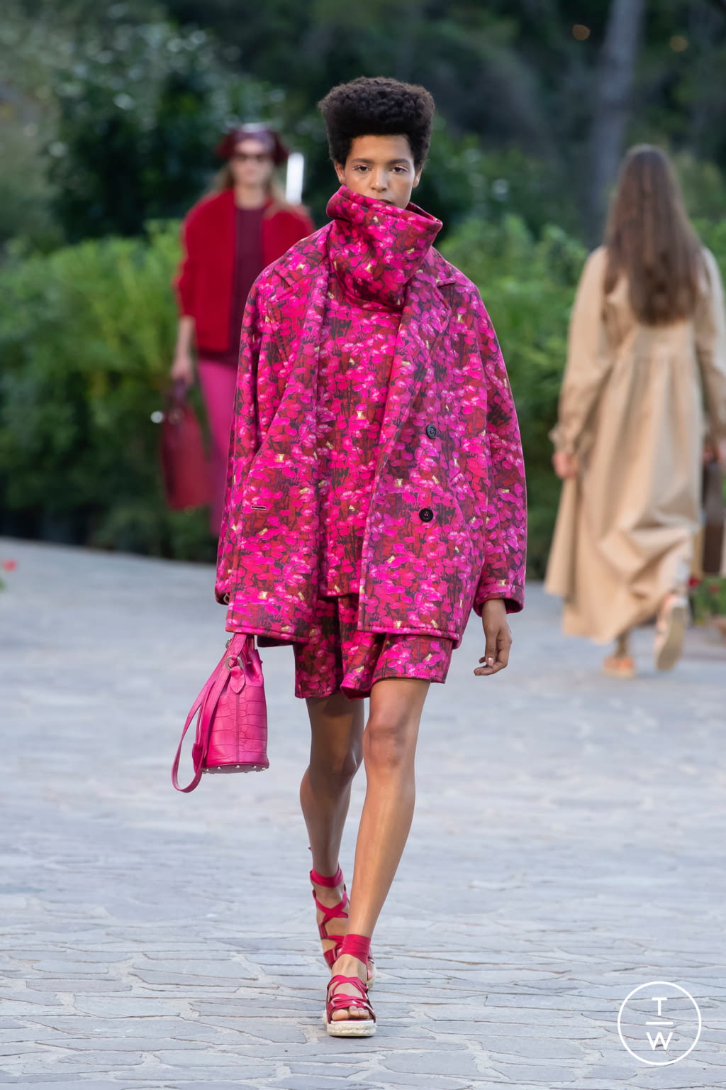 Fashion Week Milan Resort 2022 look 21 from the Max Mara collection 女装