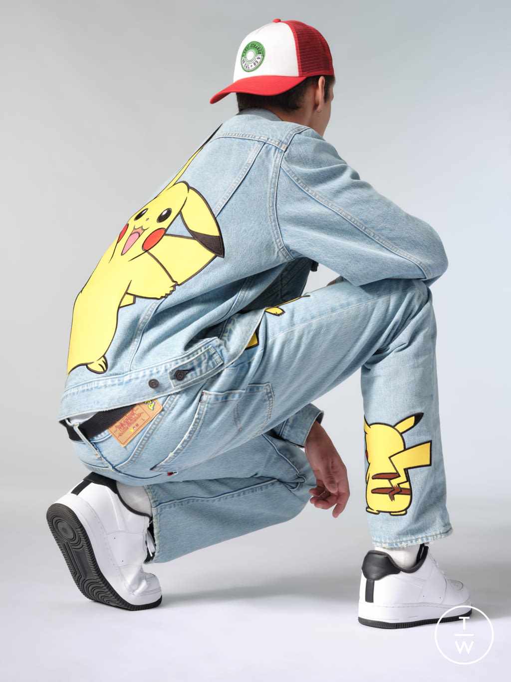 Fashion Week Paris Fall/Winter 2021 look 12 from the Levi’s® x Pokémon collection womenswear
