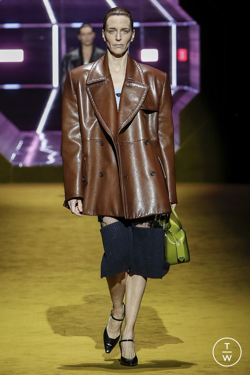 Fashion Week Milan Fall/Winter 2022 look 21 from the Prada collection 女装