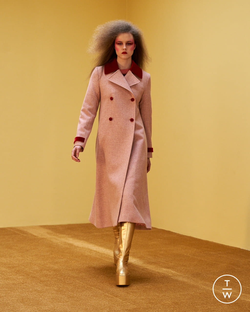 Fashion Week London Fall/Winter 2021 look 6 from the Molly Goddard collection 女装