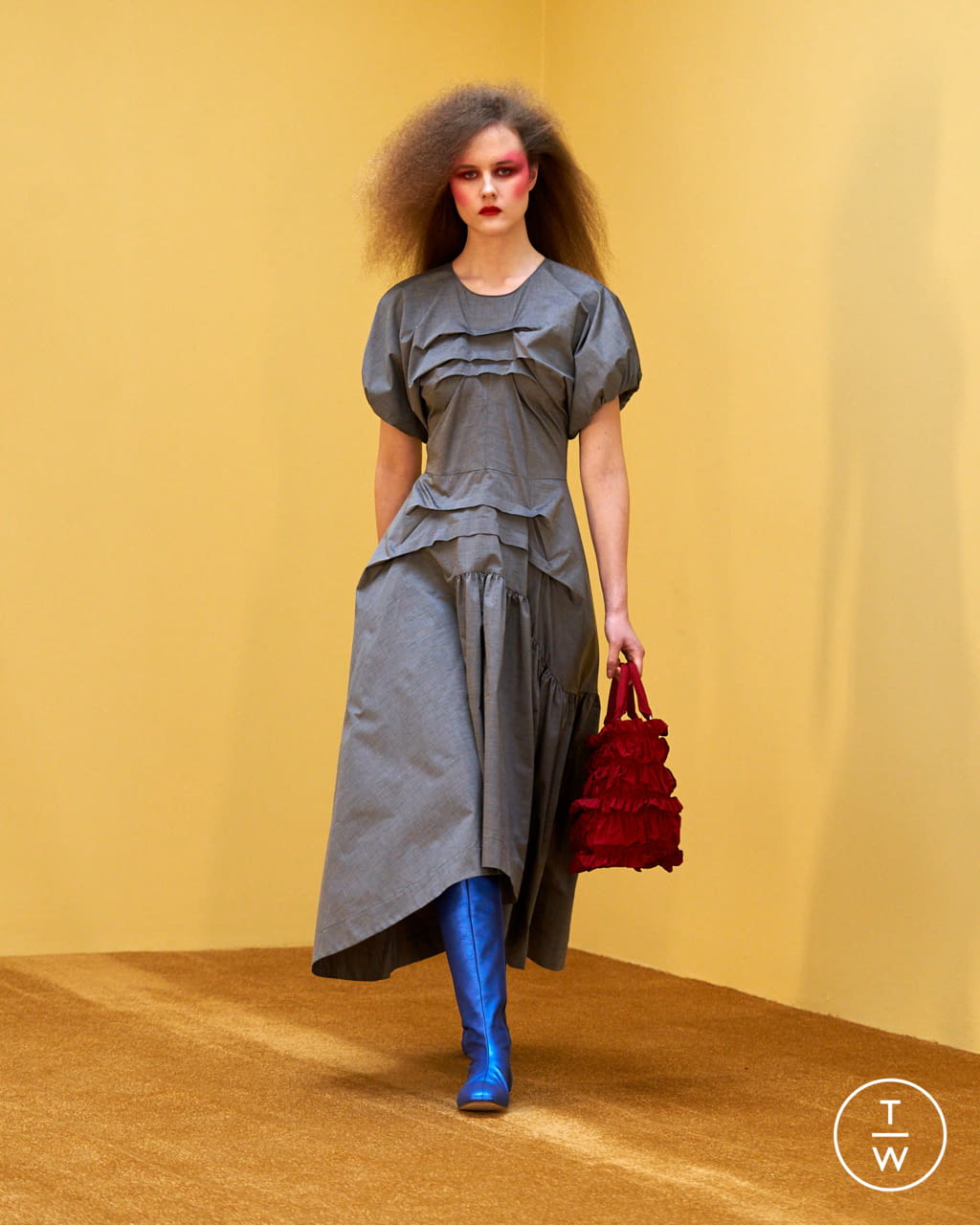 Fashion Week London Fall/Winter 2021 look 27 from the Molly Goddard collection womenswear