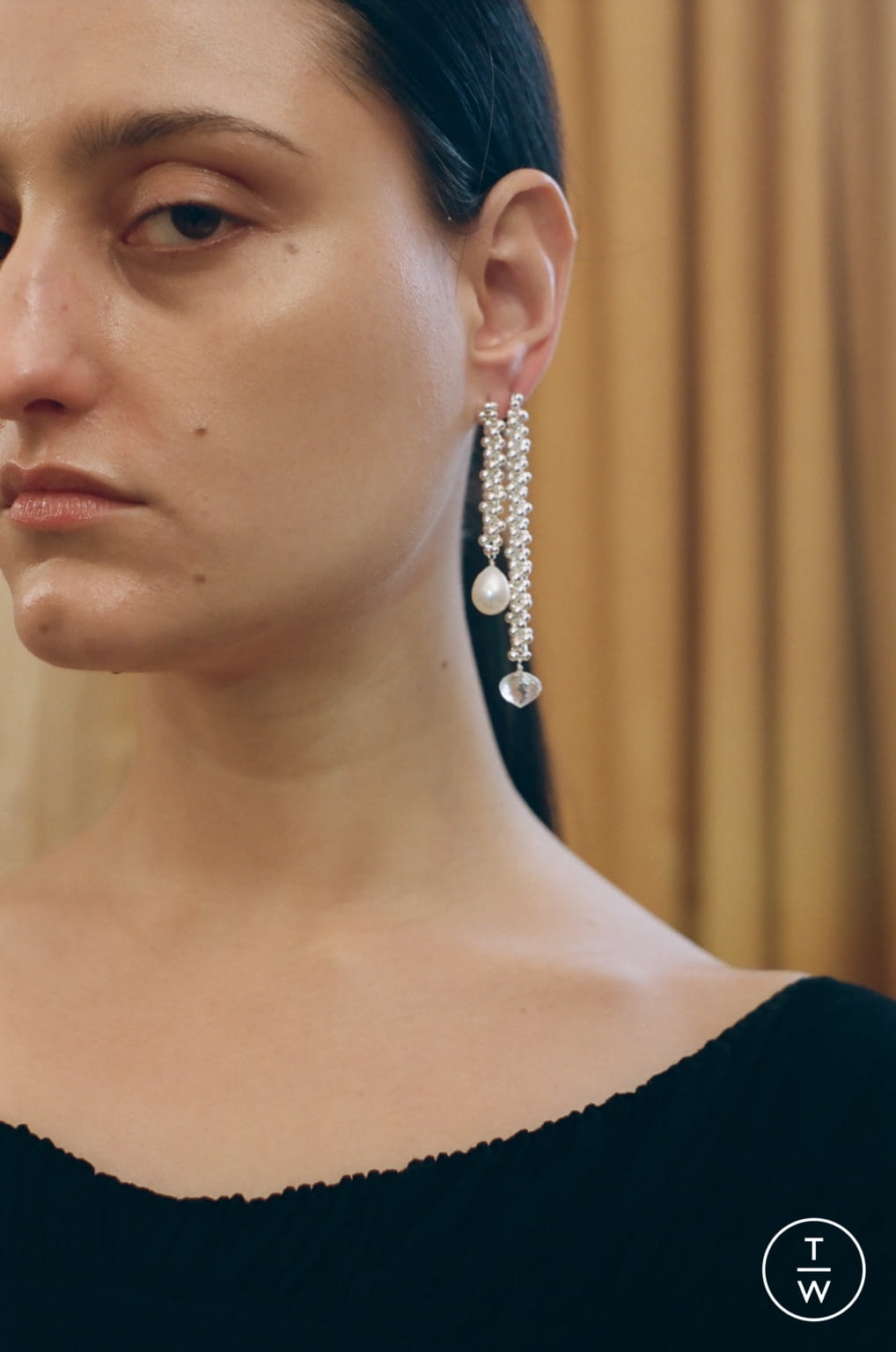 Fashion Week London Fall/Winter 2021 look 18 from the Alighieri collection 女装配饰