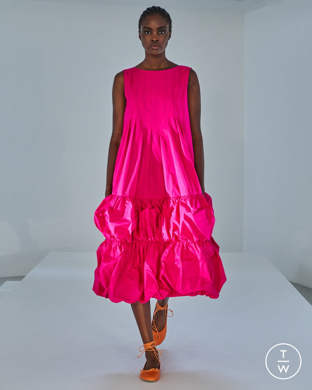 Fashion Week London Spring/Summer 2022 look 11 from the Molly Goddard collection 女装