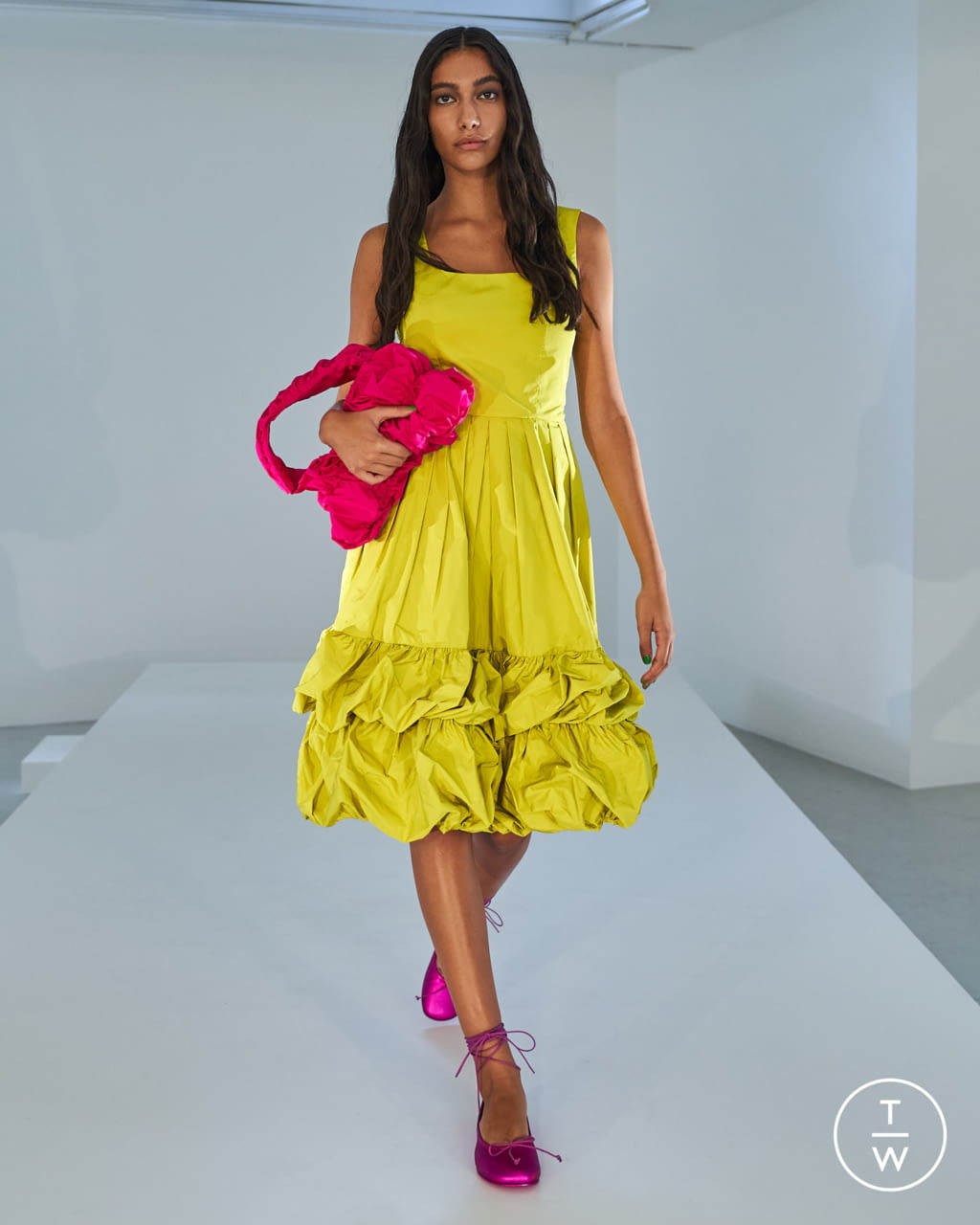 Fashion Week London Spring/Summer 2022 look 14 from the Molly Goddard collection womenswear