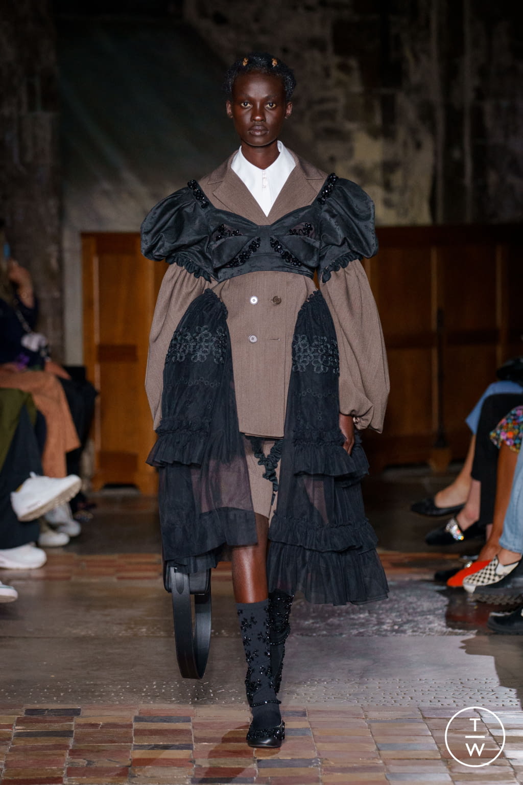 Fashion Week London Spring/Summer 2022 look 14 from the Simone Rocha collection 女装