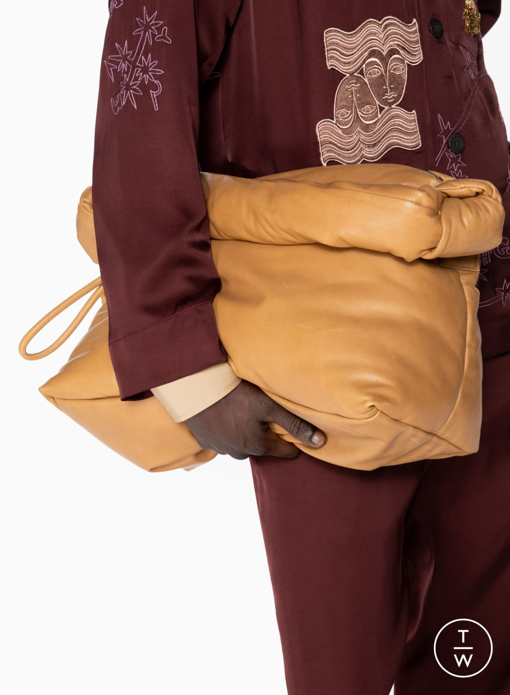 Fashion Week Paris Fall/Winter 2021 look 12 from the Dries Van Noten collection menswear accessories