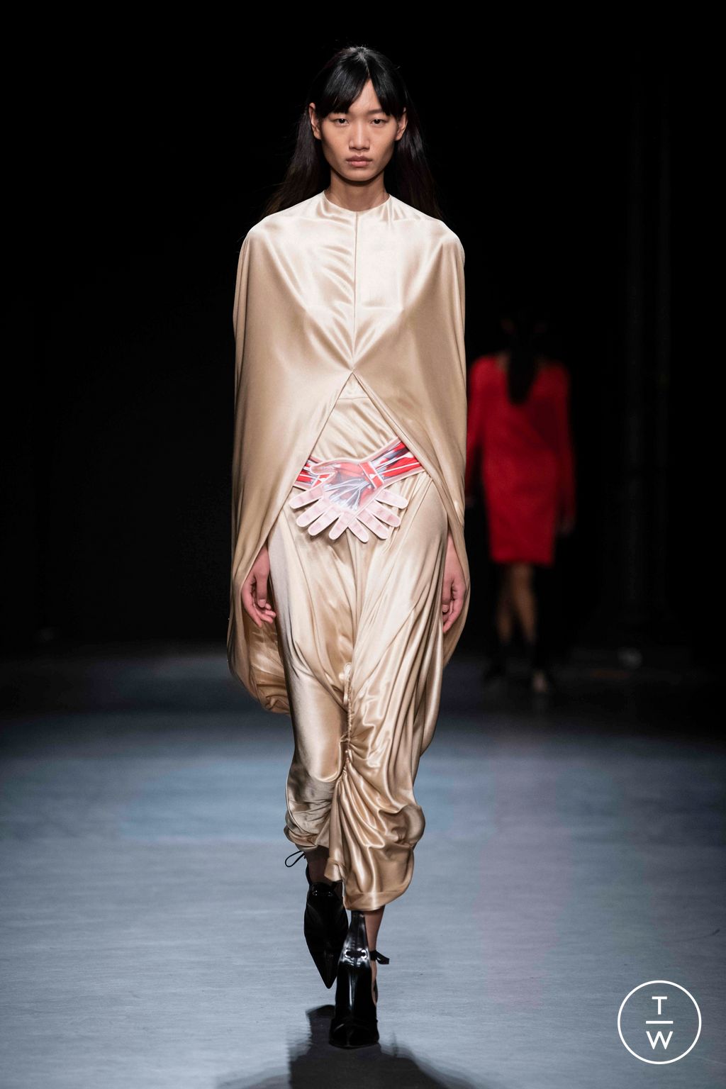 Fashion Week London Spring/Summer 2023 look 30 de la collection Christopher Kane womenswear