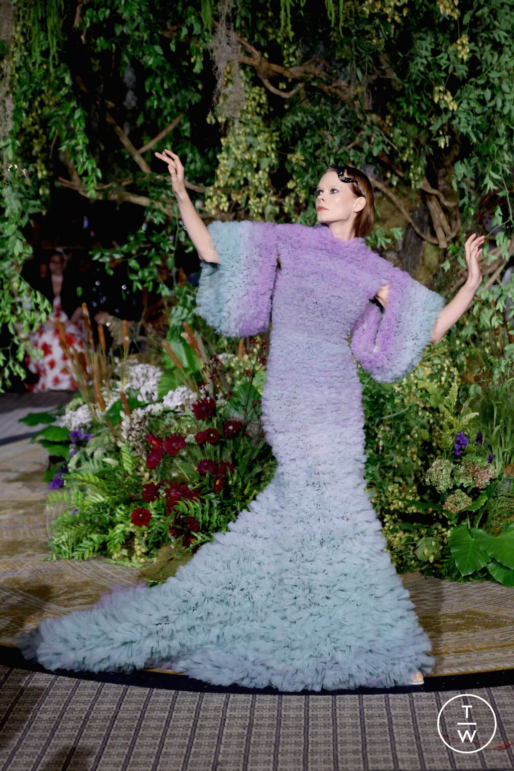 Fashion Week New York Spring-Summer 2025 look 11 from the Christian Siriano collection womenswear