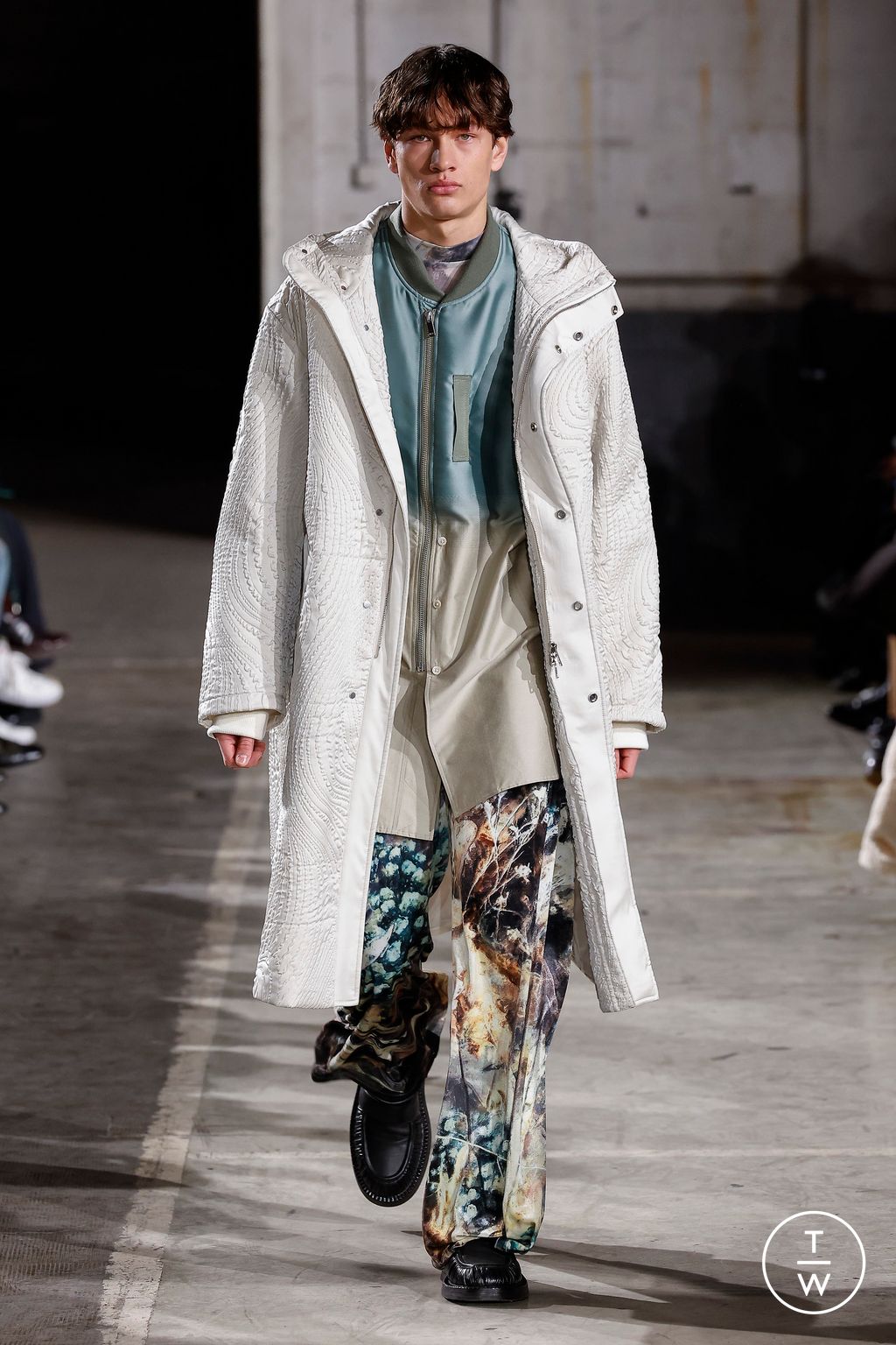 Fashion Week Paris Fall/Winter 2023 look 15 de la collection TAAKK menswear