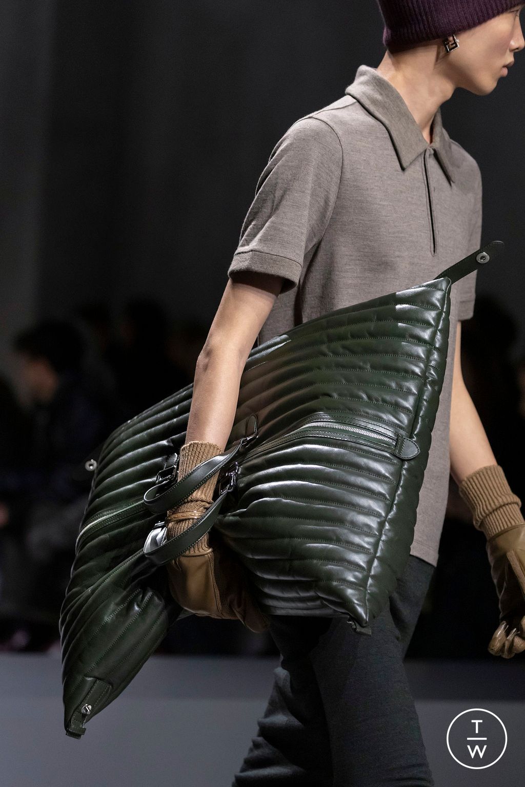 Fashion Week Paris Fall/Winter 2024 look 48 from the Fendi collection menswear accessories
