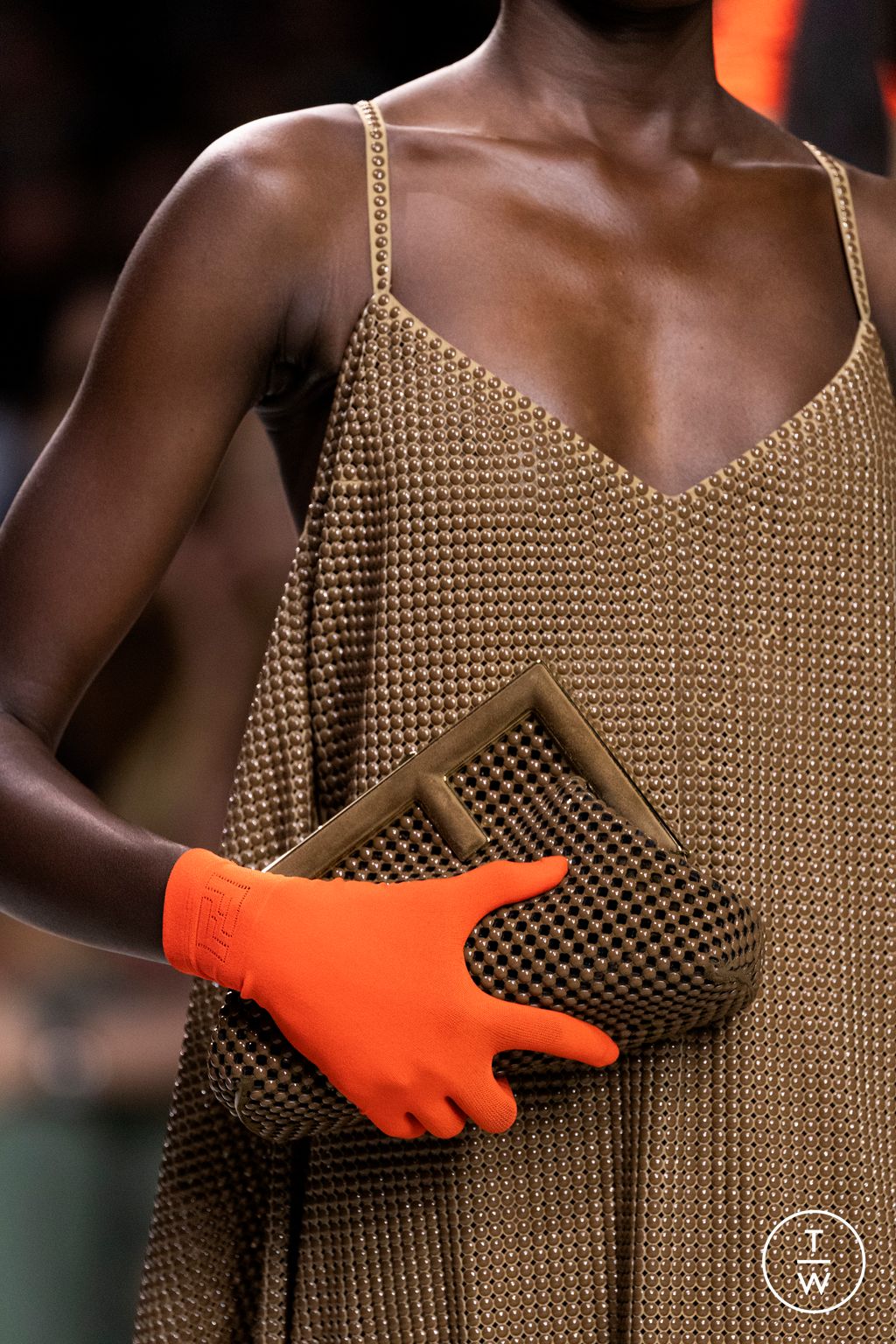 Fashion Week Milan Spring/Summer 2024 look 22 de la collection Fendi womenswear accessories