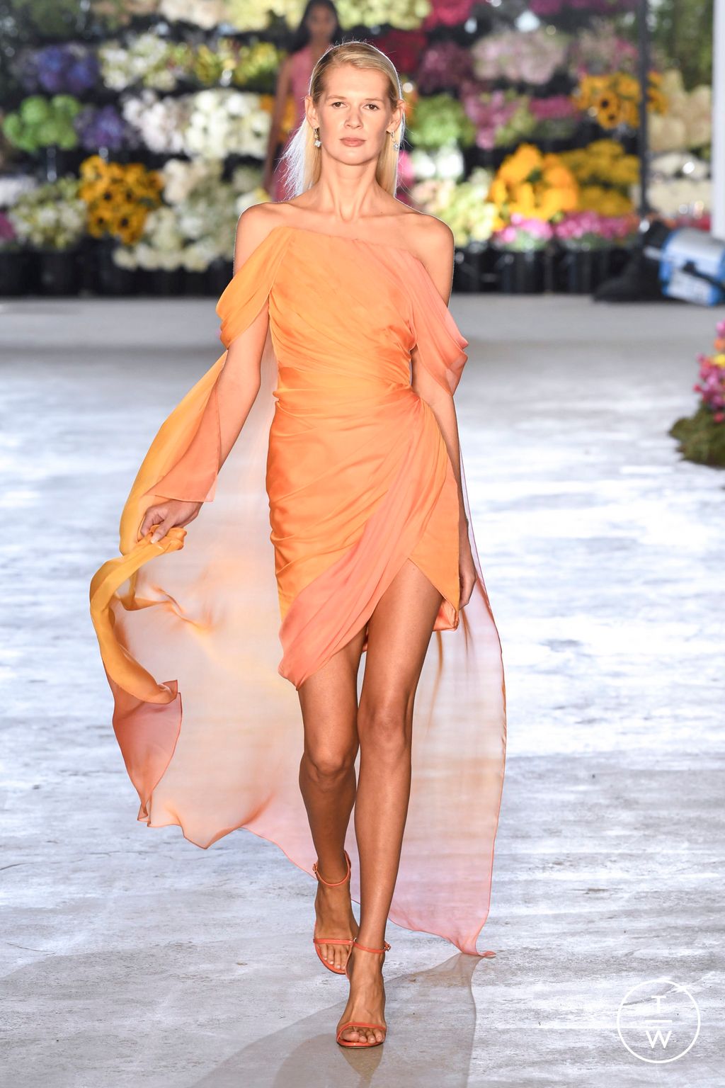 Fashion Week New York Spring/Summer 2023 look 31 from the Pamella Roland collection womenswear