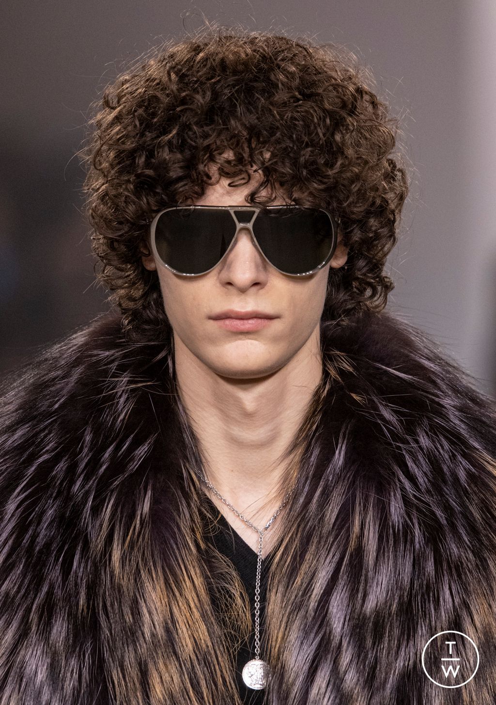 Fashion Week Milan Fall/Winter 2026 look 29 de la collection Fendi womenswear accessories