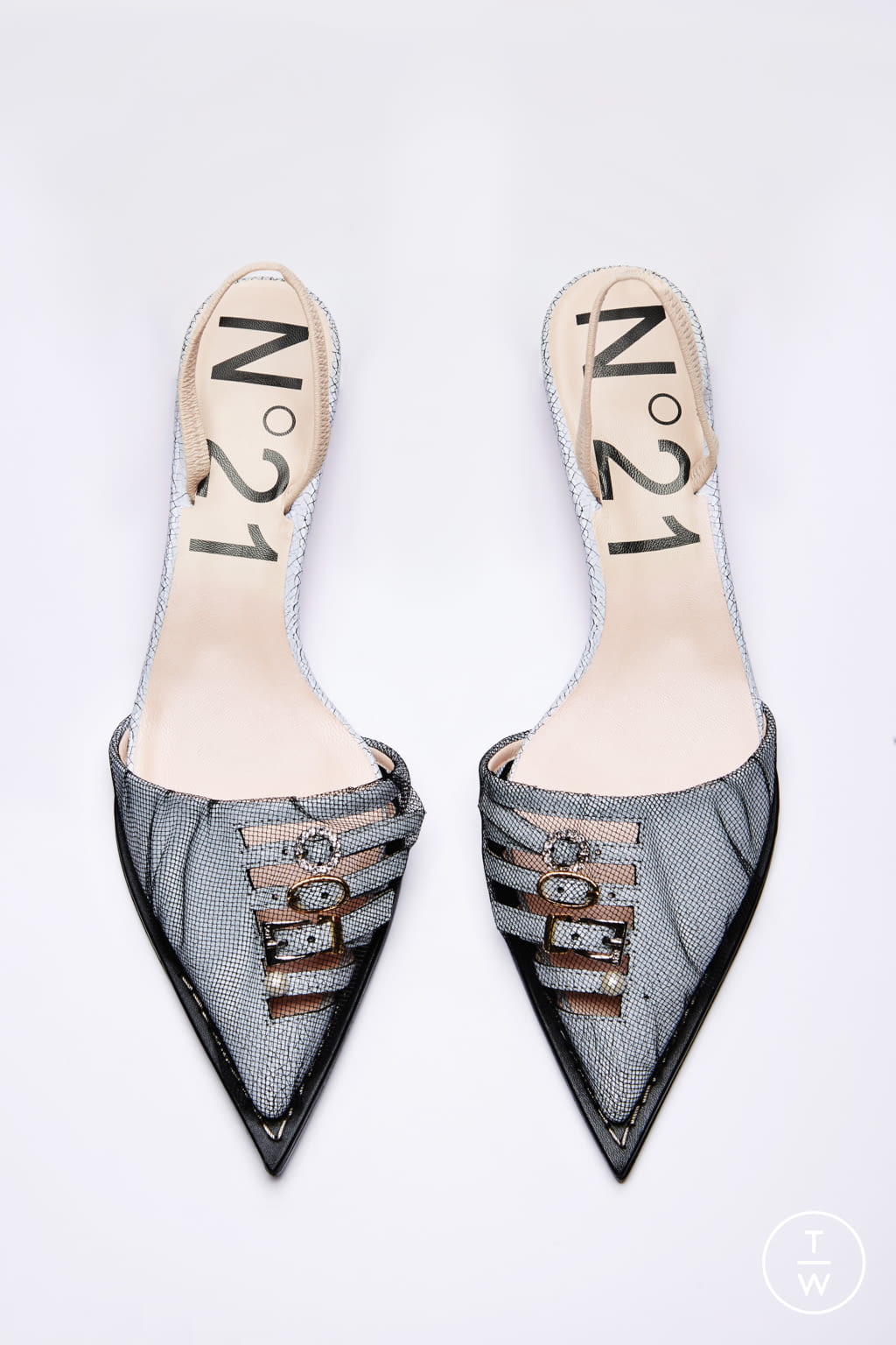 Fashion Week Milan Spring/Summer 2021 look 55 from the N°21 collection womenswear accessories