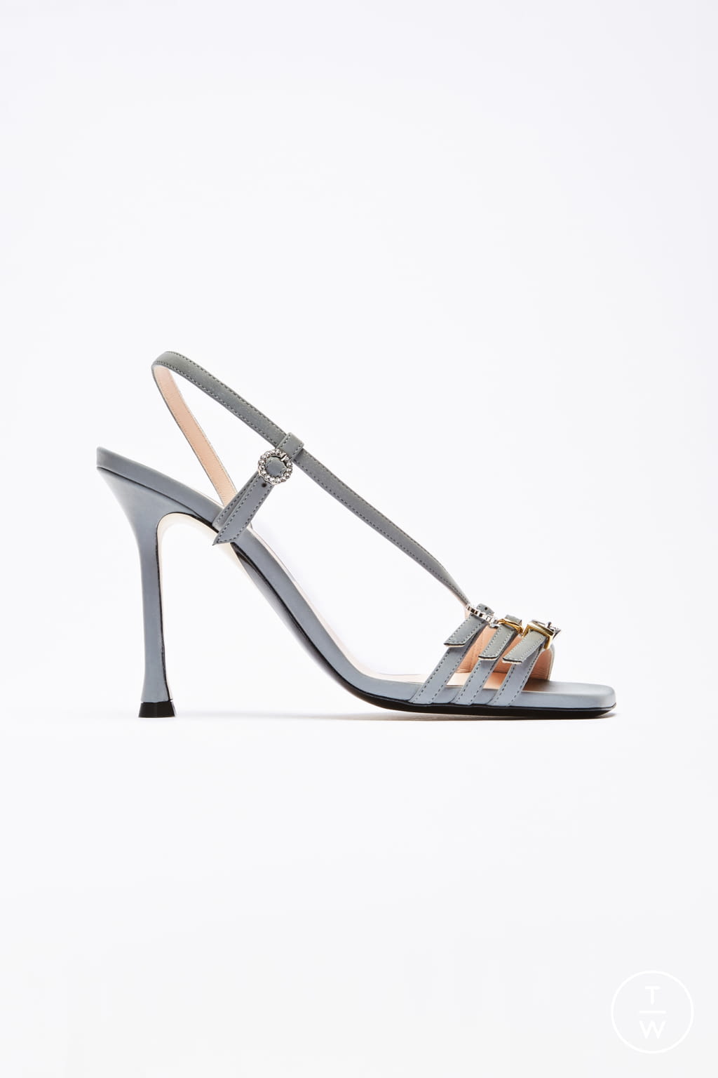 Fashion Week Milan Spring/Summer 2021 look 44 from the N°21 collection womenswear accessories