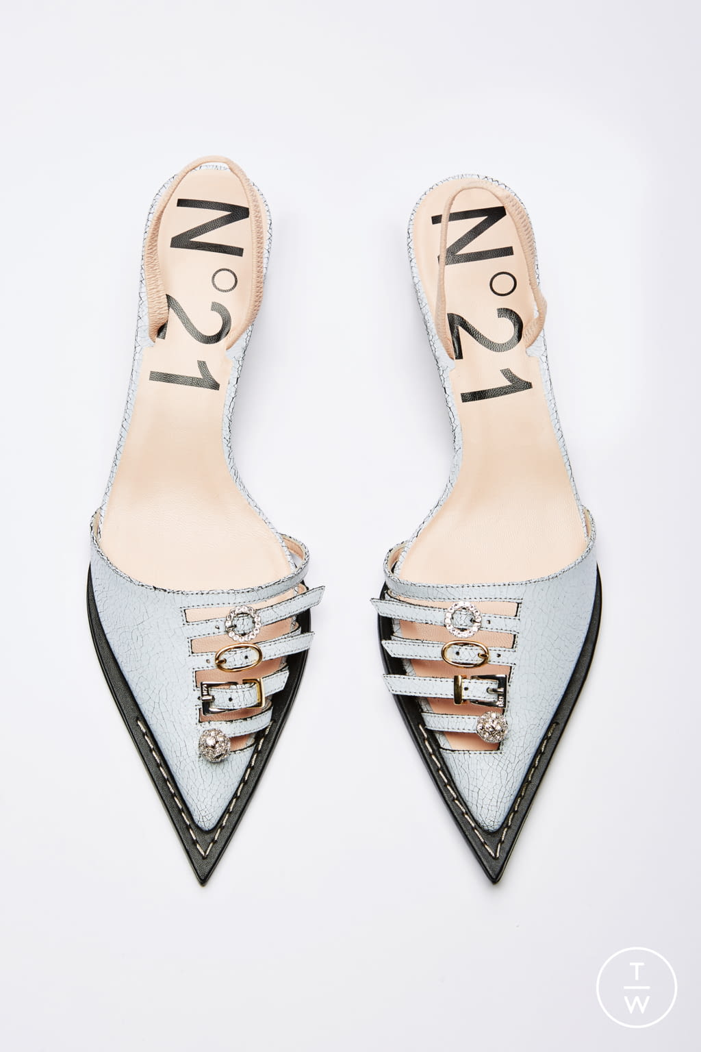 Fashion Week Milan Spring/Summer 2021 look 51 from the N°21 collection 女装配饰