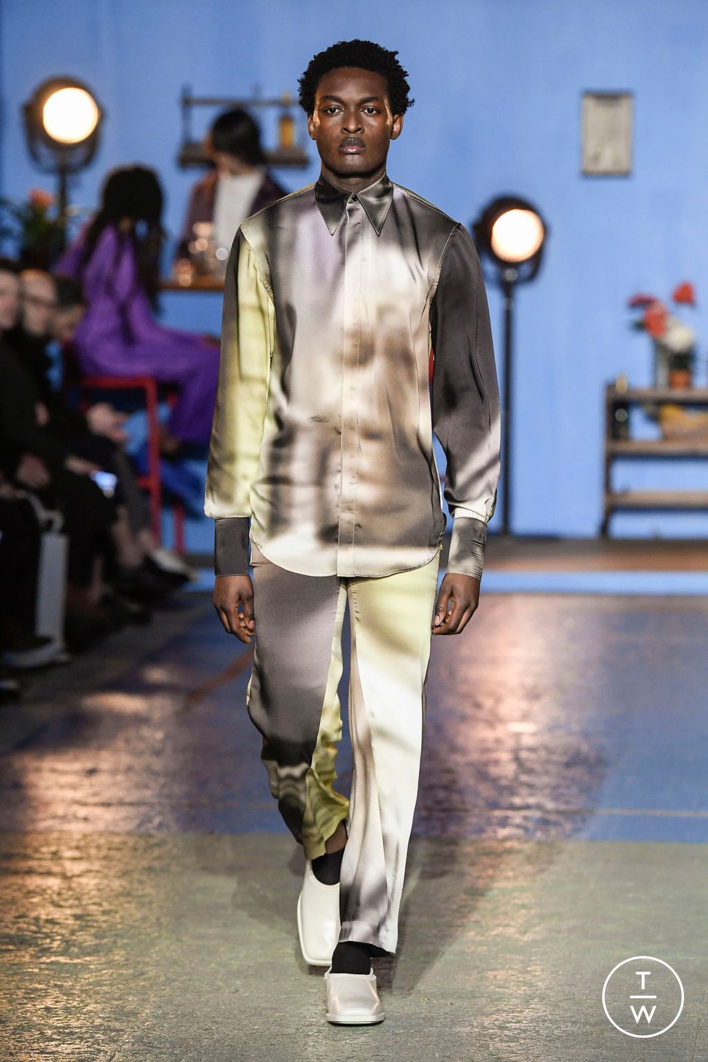 Fashion Week Paris Fall/Winter 2023 look 17 from the Bianca Saunders collection menswear