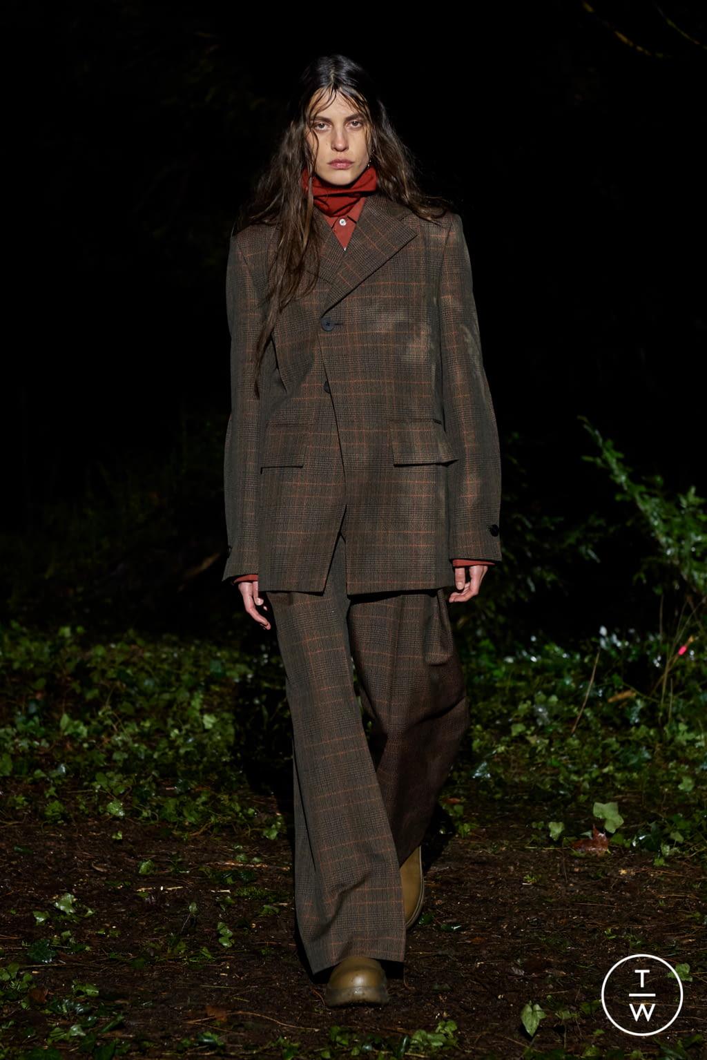 Fashion Week Paris Fall/Winter 2021 look 14 from the Wooyoungmi collection menswear