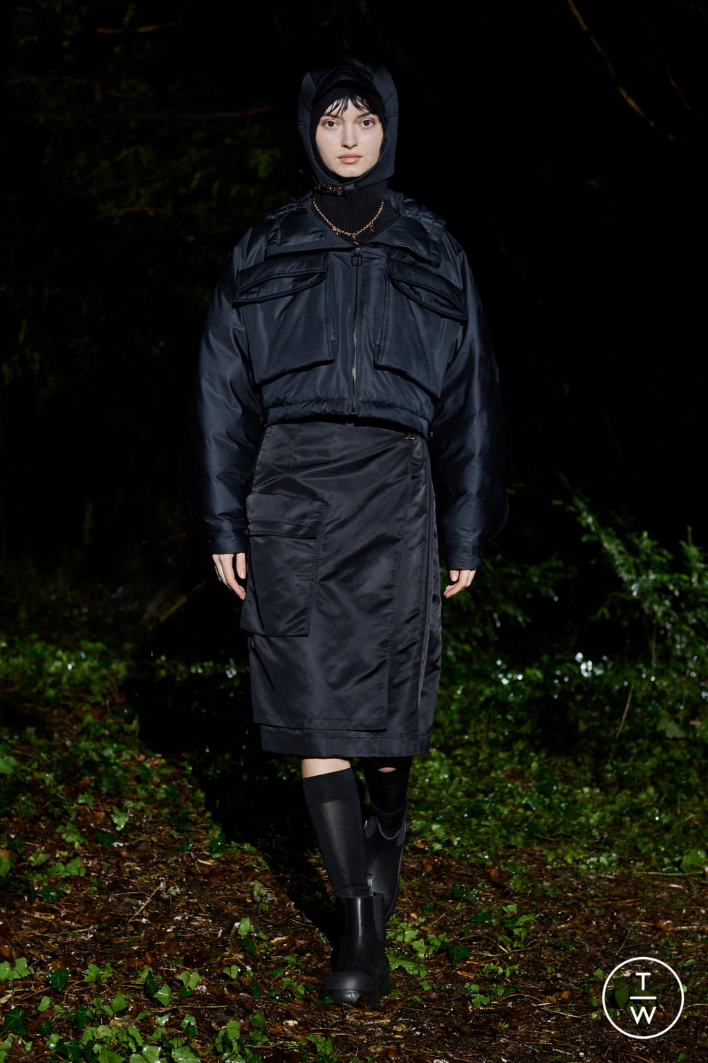 Fashion Week Paris Fall/Winter 2021 look 20 from the Wooyoungmi collection menswear