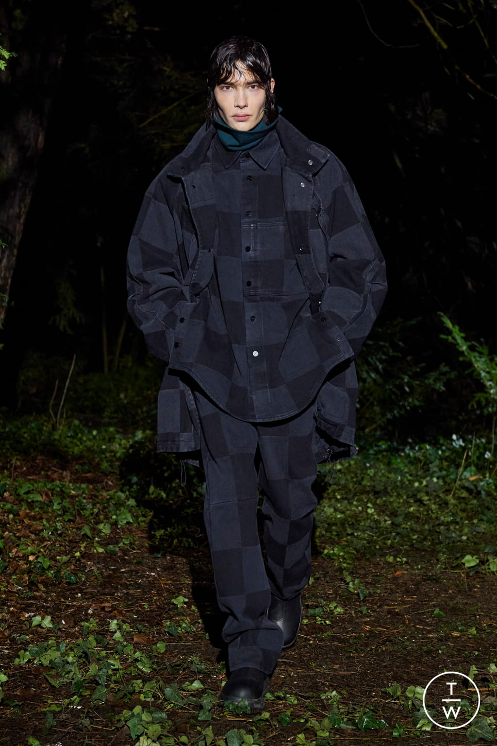 Fashion Week Paris Fall/Winter 2021 look 47 from the Wooyoungmi collection 男装