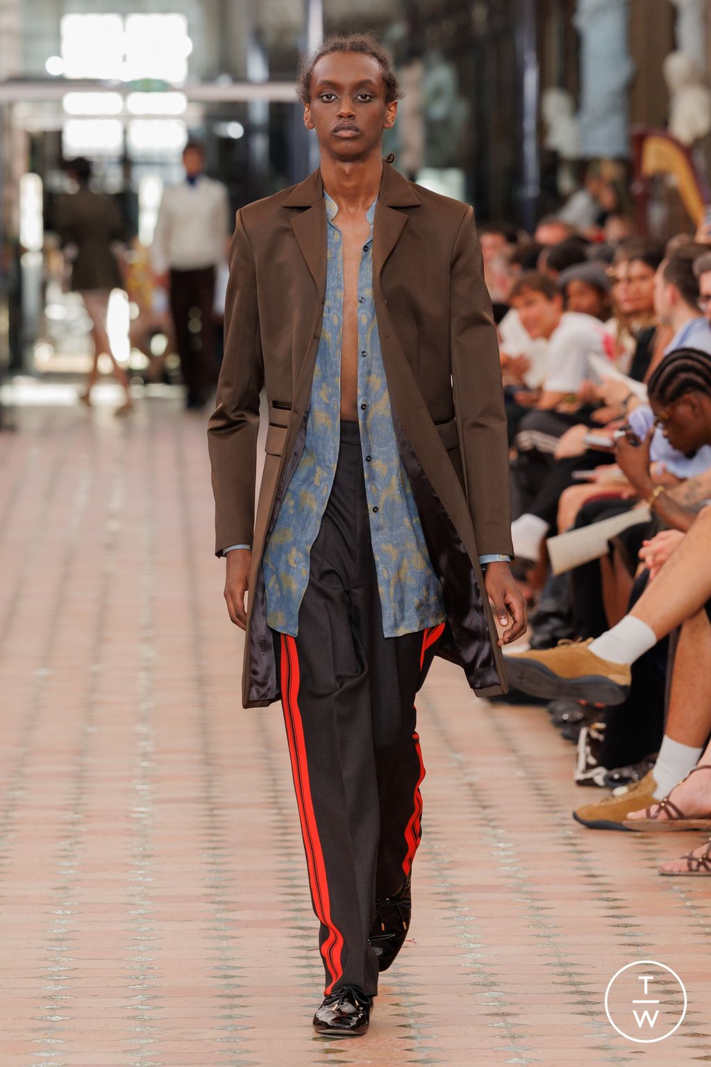 Fashion Week Paris Spring/Summer 2026 look 21 from the Wales Bonner collection menswear