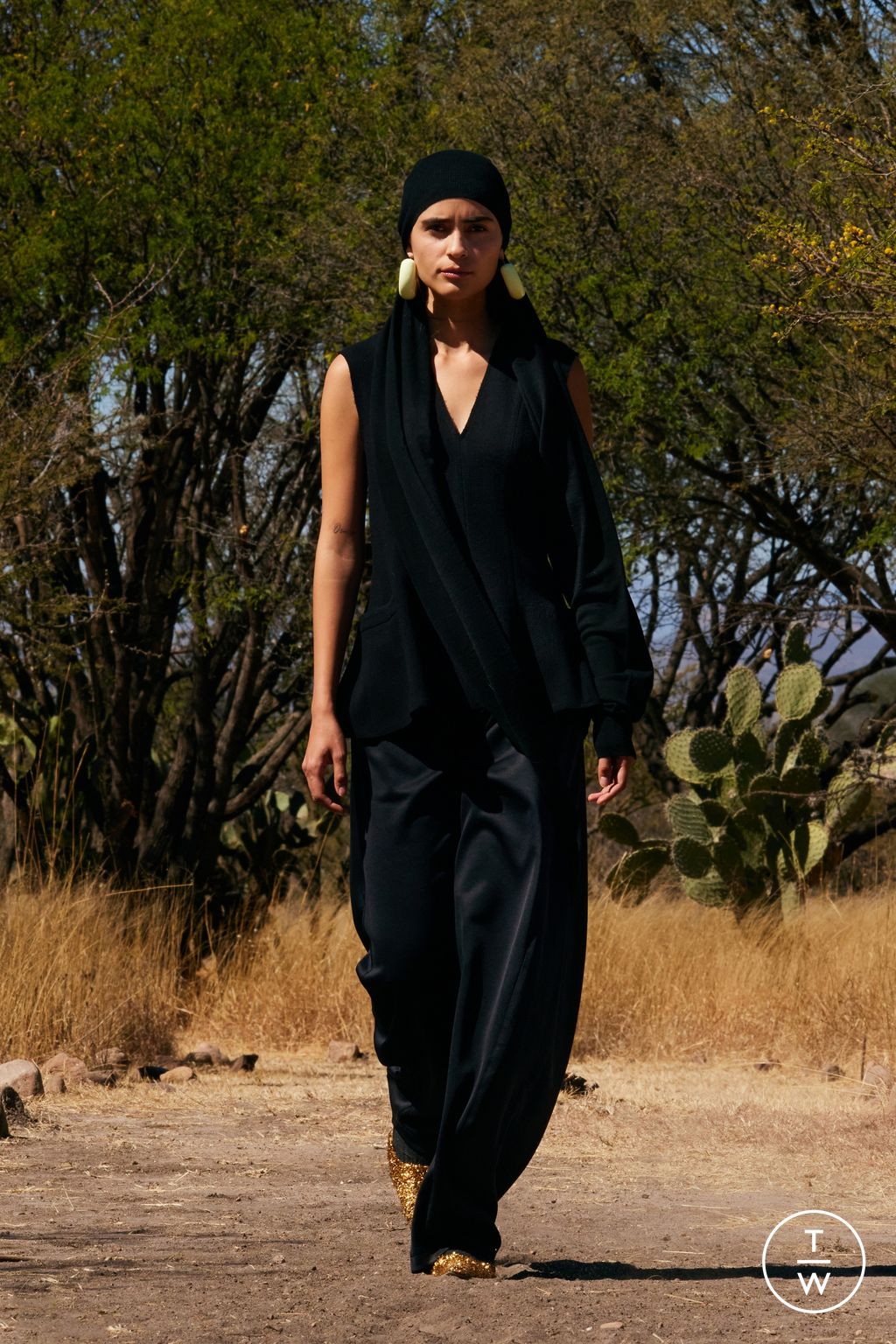 Fashion Week New York Fall/Winter 2023 look 21 de la collection Tibi womenswear