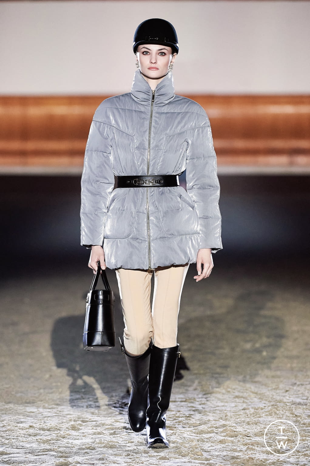 Fashion Week Milan Fall/Winter 2021 look 22 de la collection Elisabetta Franchi womenswear