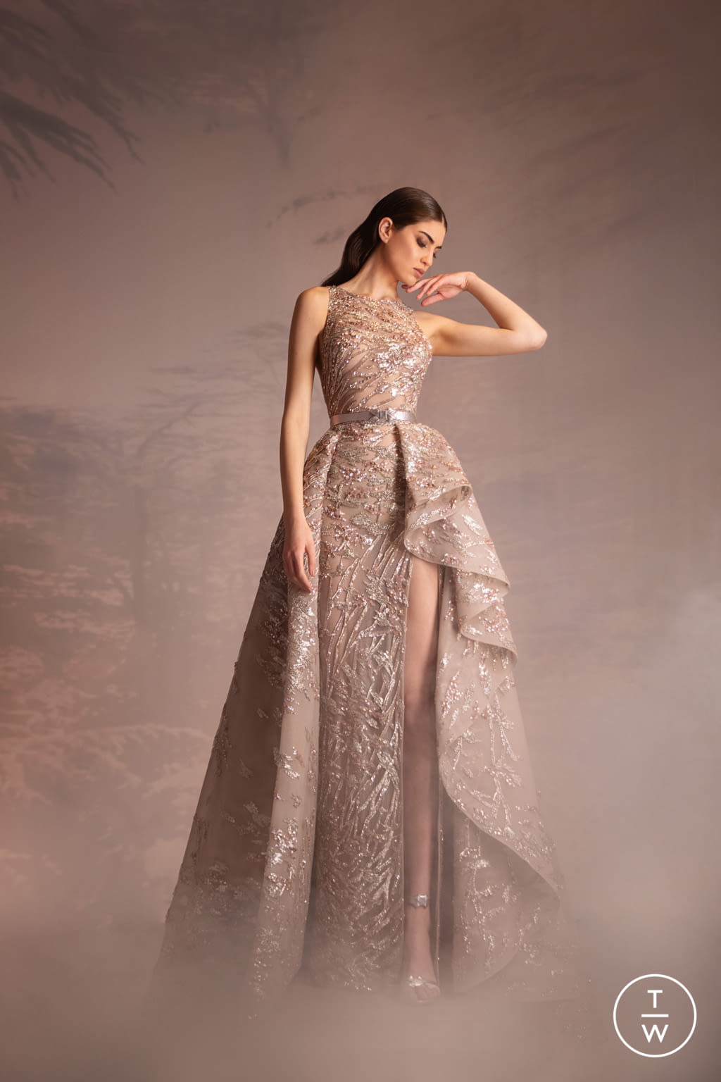 Fashion Week Paris Spring/Summer 2021 look 22 from the Zuhair Murad collection couture