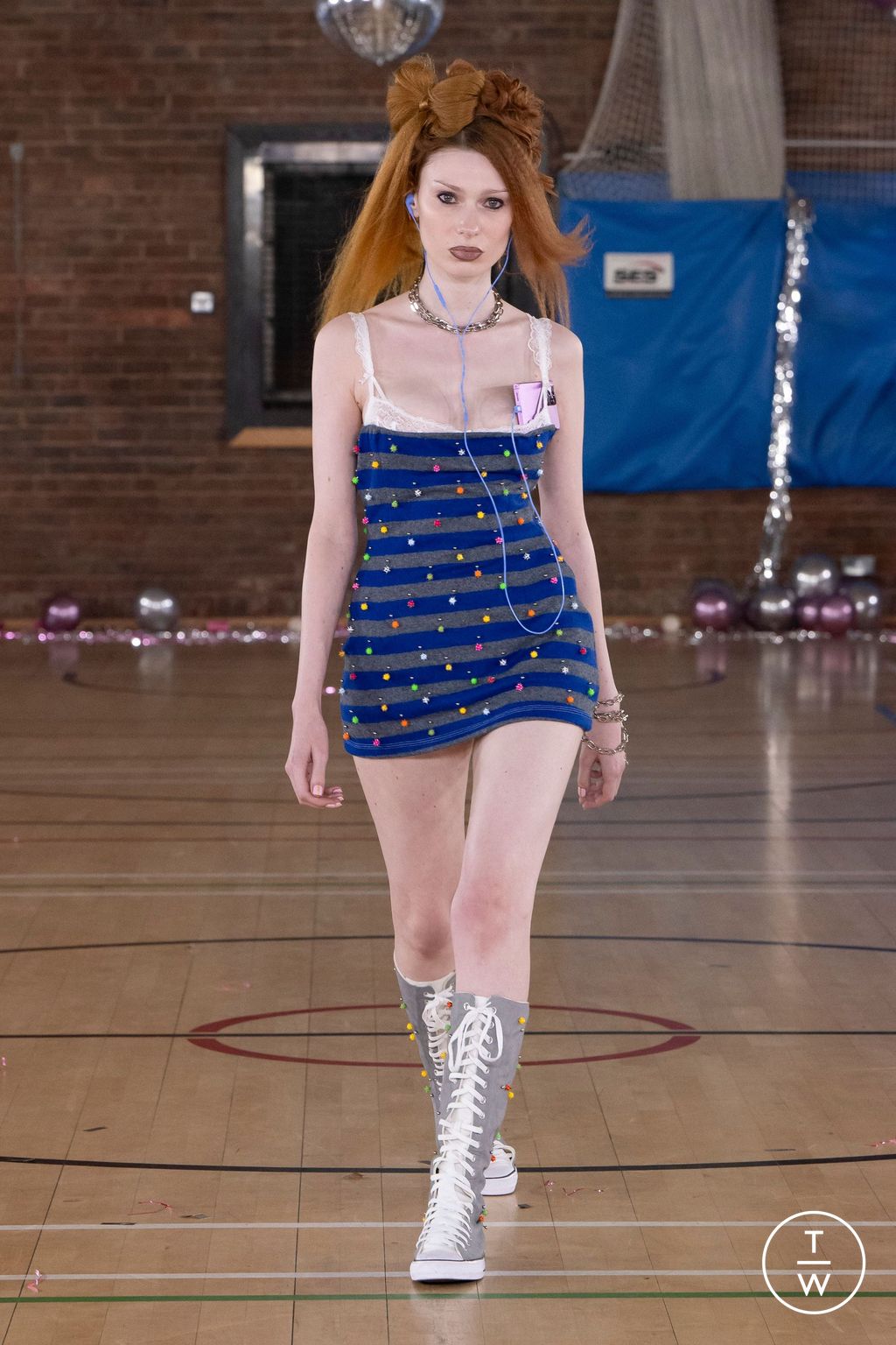 Fashion Week London Spring/Summer 2025 look 22 from the Sinead Gorey collection womenswear