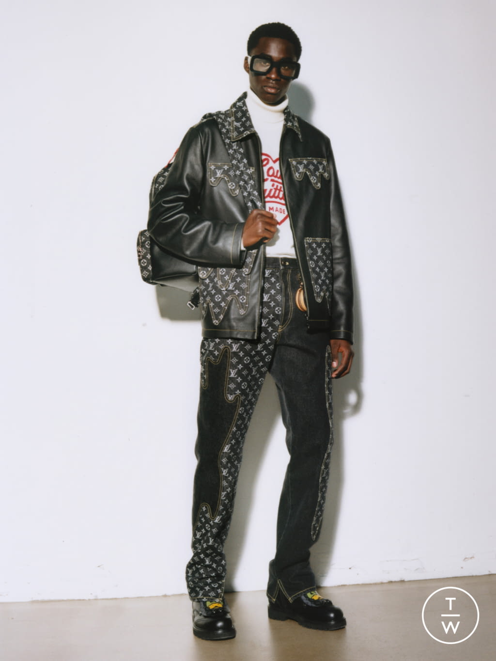 Fashion Week Paris Resort 2022 look 27 from the Louis Vuitton collection menswear