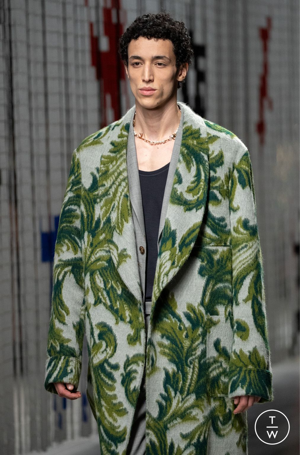 Fashion Week Milan Fall/Winter 2025 look 22 de la collection Etro womenswear accessories