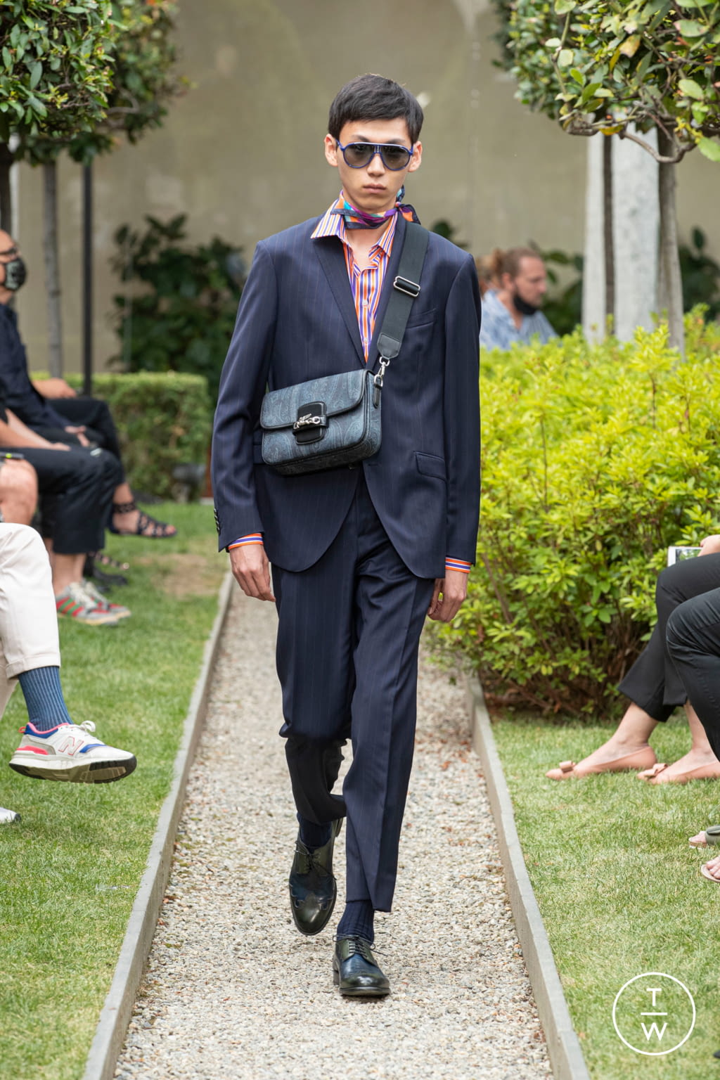 Fashion Week Milan Spring/Summer 2021 look 22 from the Etro collection menswear