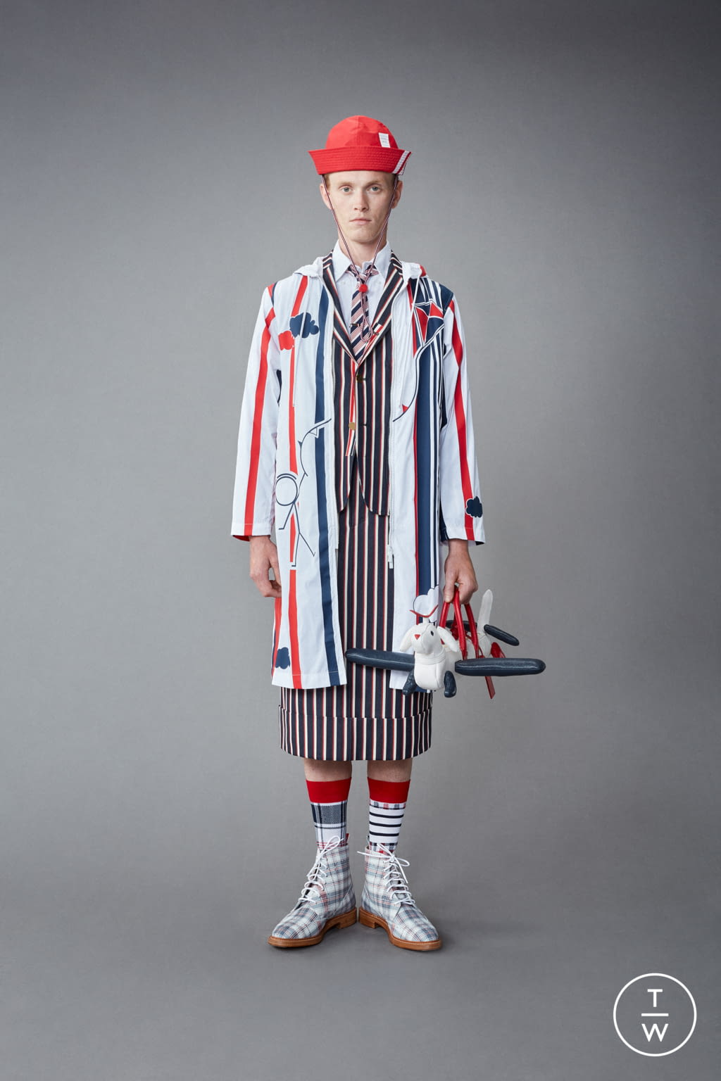 Fashion Week Paris Resort 2022 look 22 from the Thom Browne collection menswear