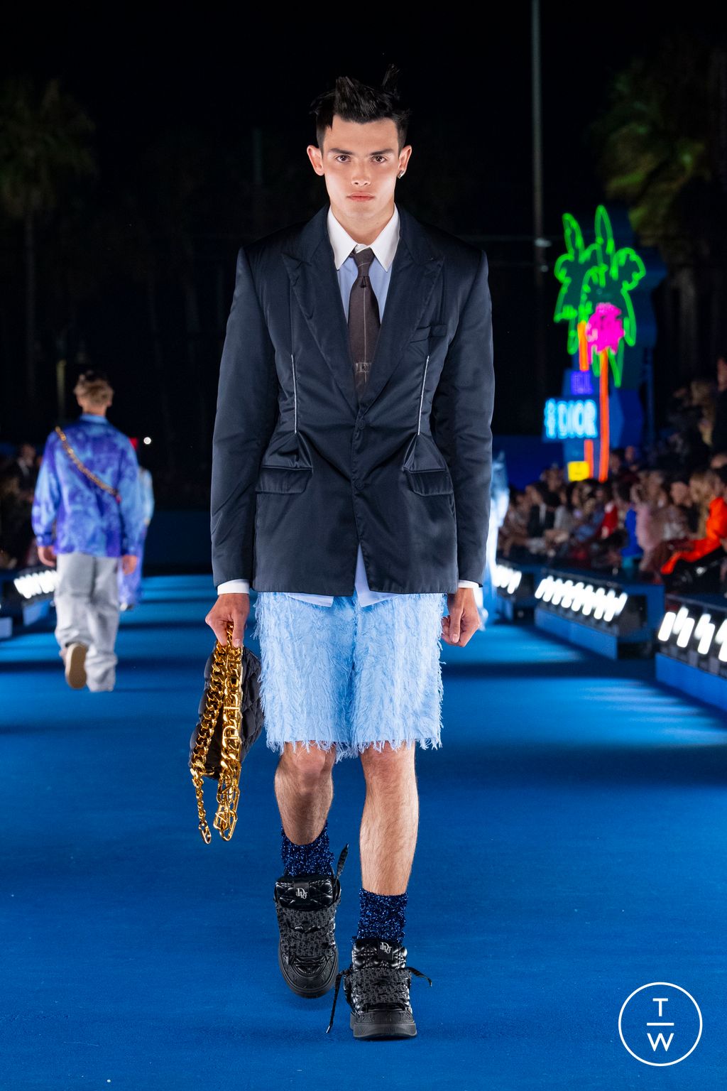 Fashion Week Paris Resort 2023 look 22 from the Dior Men collection menswear