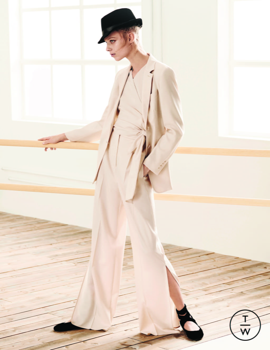 Fashion Week Milan Pre-Fall 2019 look 22 from the Max Mara collection 女装