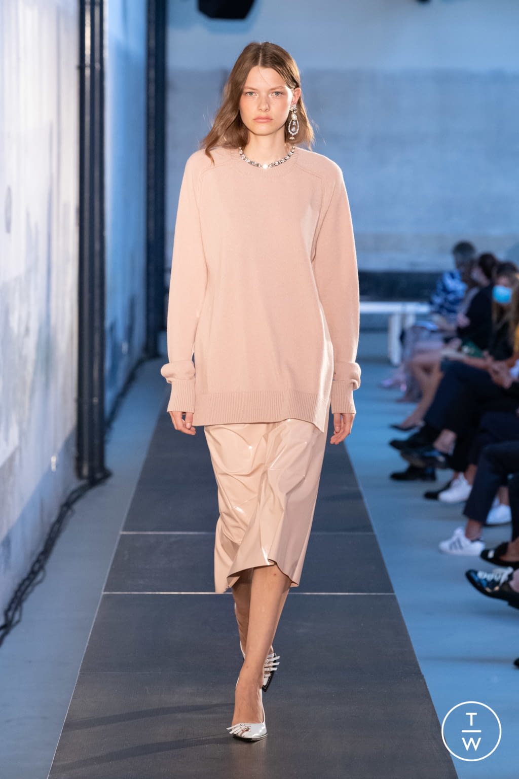 Fashion Week Milan Spring/Summer 2021 look 22 from the N°21 collection 女装