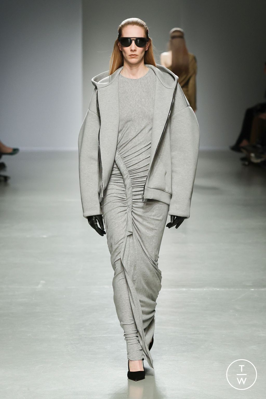 Fashion Week Paris Fall/Winter 2025 look 22 from the Atlein collection womenswear