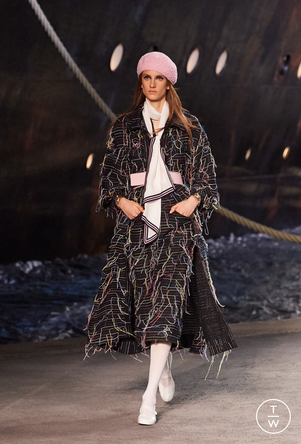 Fashion Week Paris Resort 2019 look 22 from the Chanel collection 女装