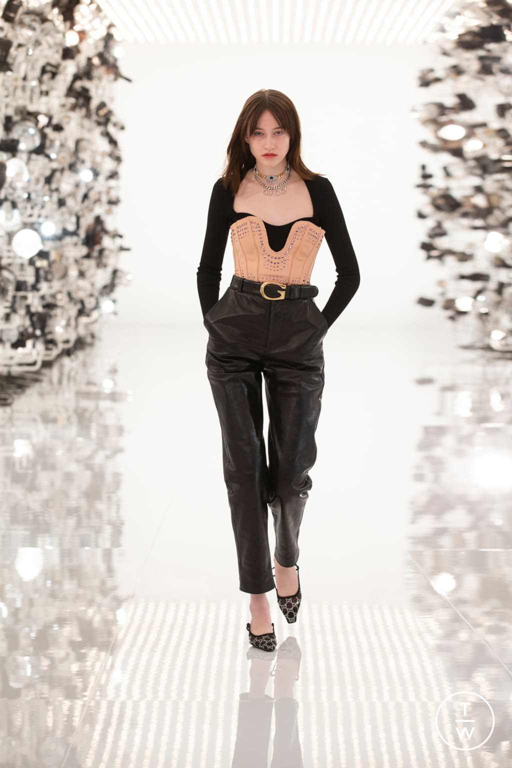 Fashion Week Milan Fall/Winter 2021 look 22 de la collection Gucci womenswear