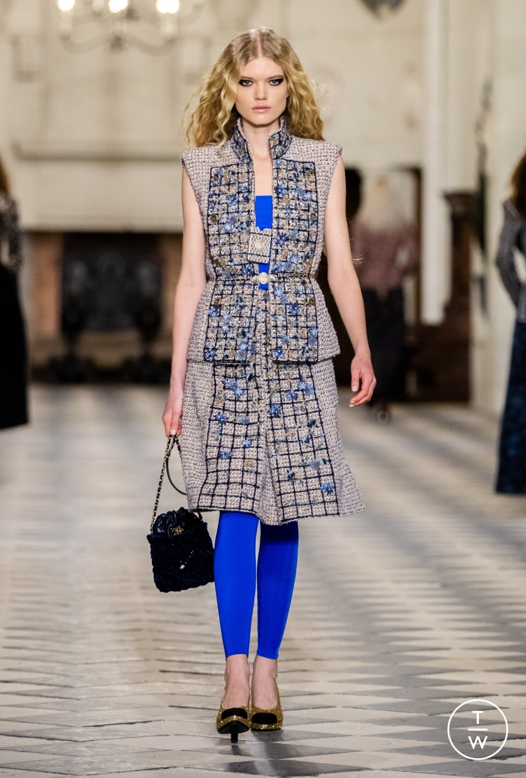 Fashion Week Paris Pre-Fall 2021 look 22 from the Chanel collection womenswear