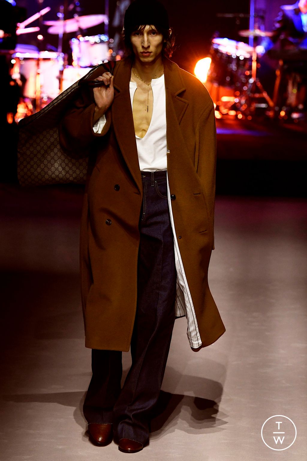 Fashion Week Milan Fall/Winter 2023 look 7 from the Gucci collection menswear