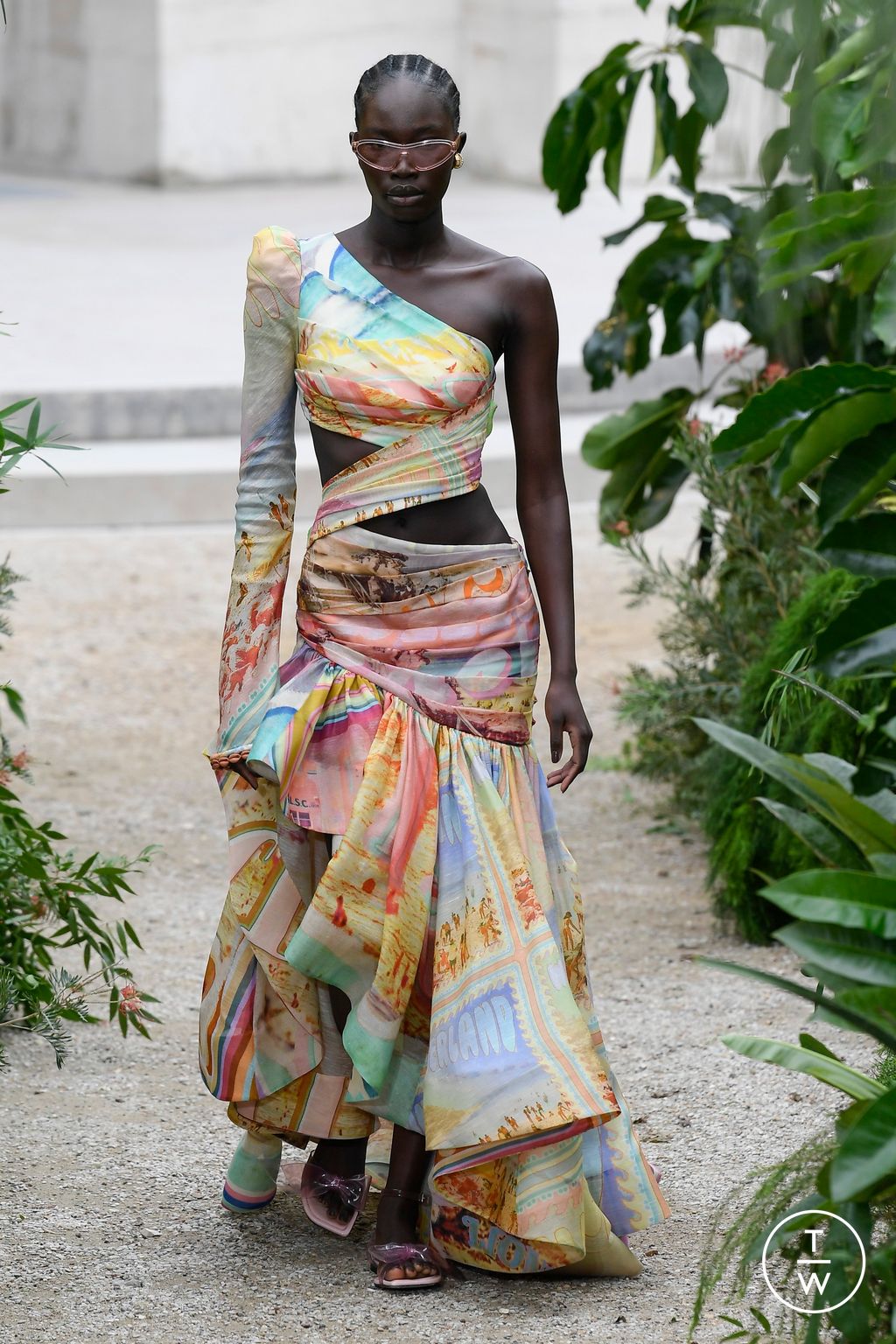 Fashion Week Paris Spring/Summer 2023 look 44 from the Zimmermann collection womenswear