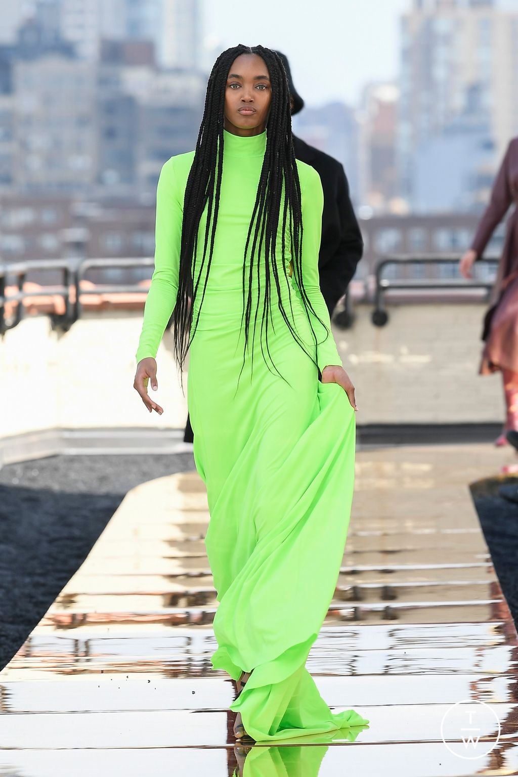 Fashion Week New York Fall/Winter 2022 look 16 de la collection Cos womenswear