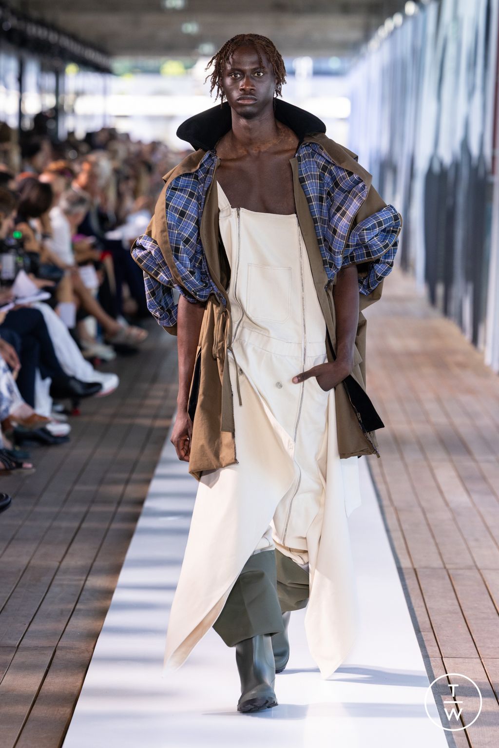 Fashion Week Paris Spring/Summer 2026 look 97 from the IFM PARIS collection menswear