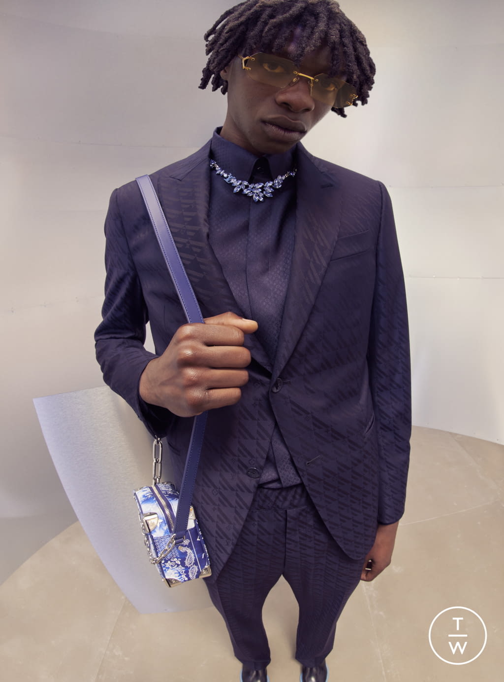 Fashion Week Paris Pre-Fall 2022 look 48 from the Louis Vuitton collection menswear