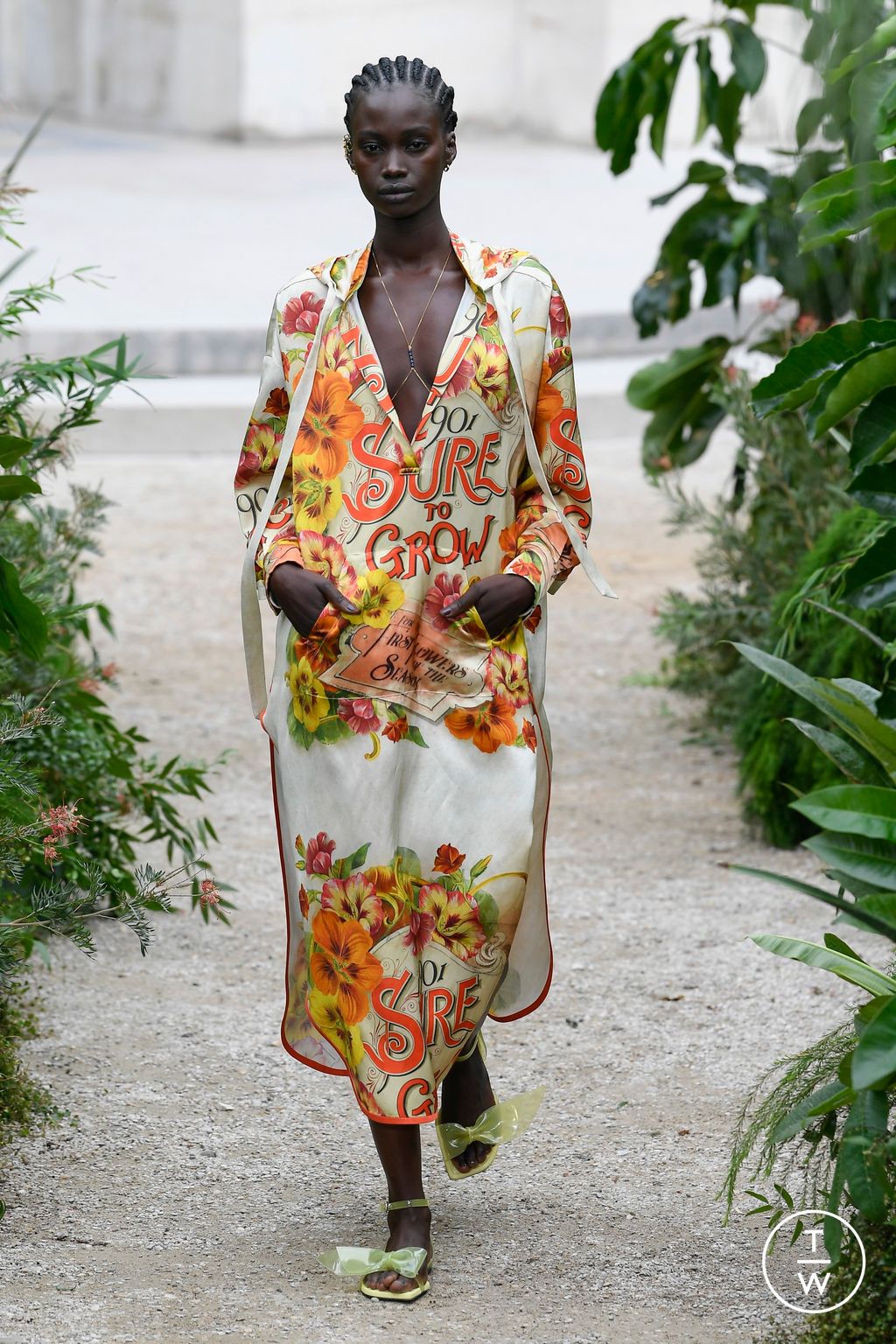 Fashion Week Paris Spring/Summer 2023 look 23 from the Zimmermann collection 女装