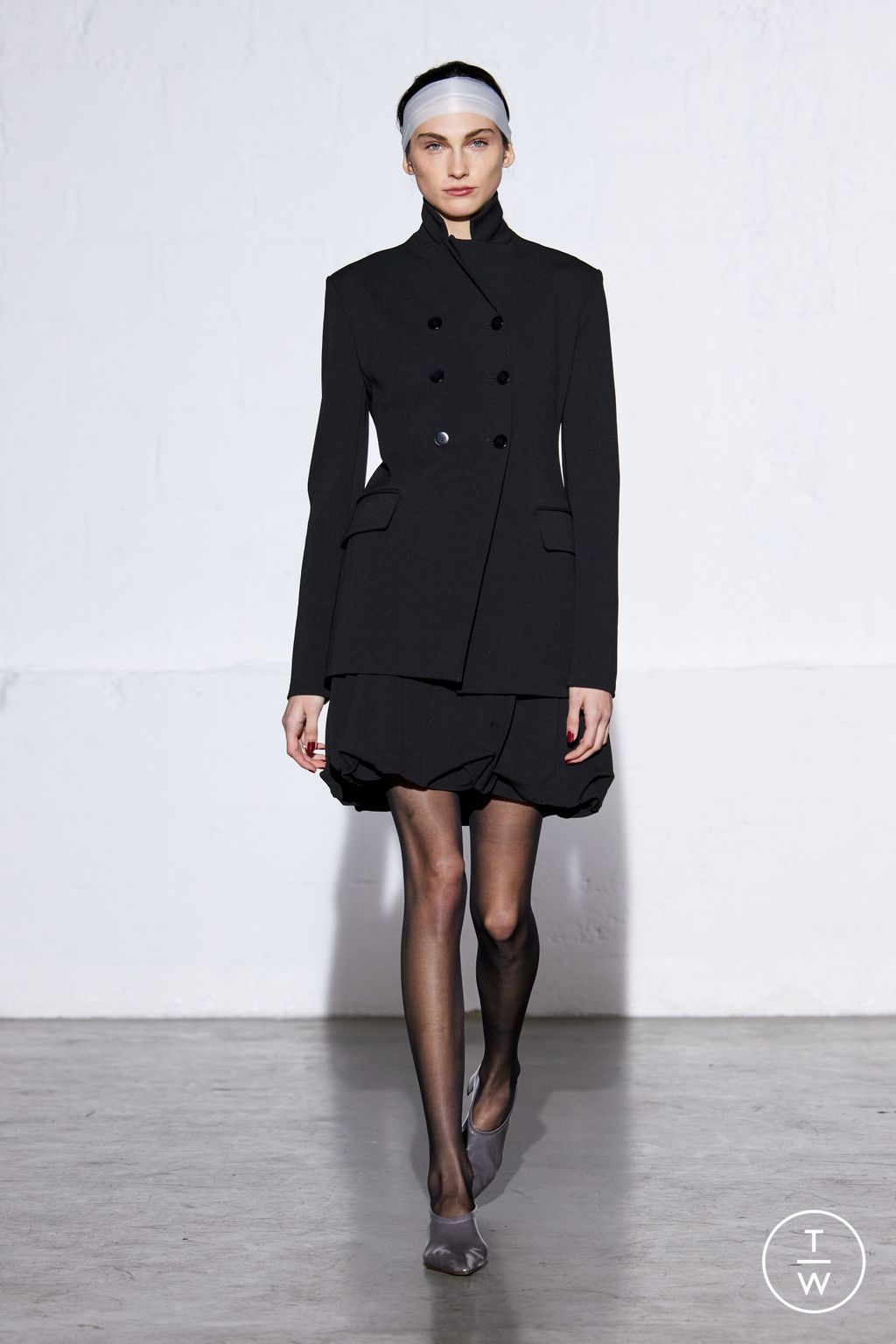 Fashion Week New York Fall/Winter 2024 look 22 from the Tibi collection womenswear