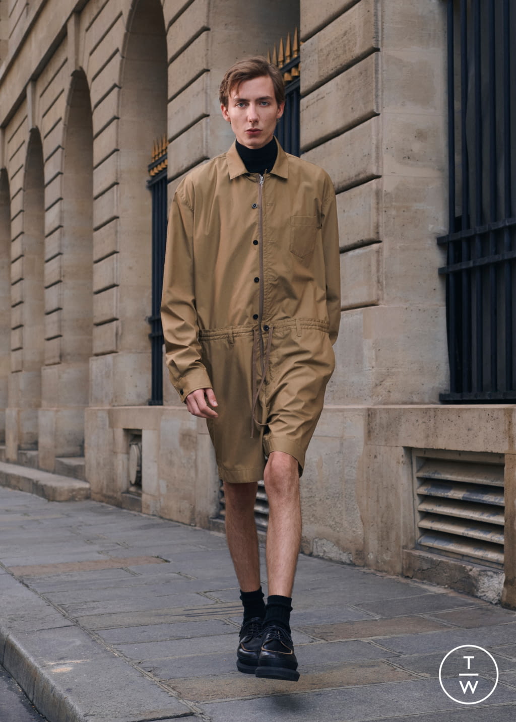 Fashion Week Paris Spring/Summer 2022 look 26 from the Sacai collection 男装
